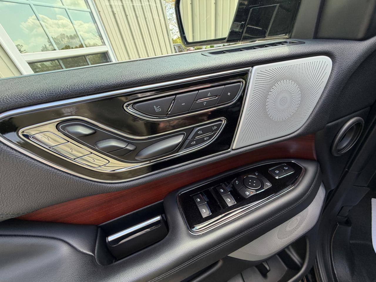 Lincoln Navigator L Reserve 4WD 2021