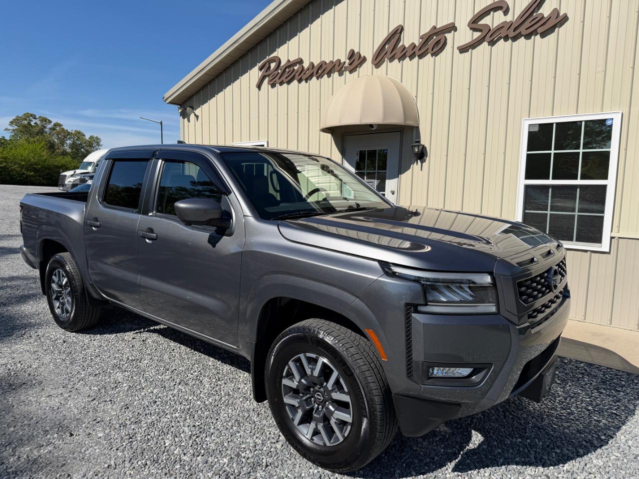 Nissan Frontier SL Crew Cab 4WD 2025