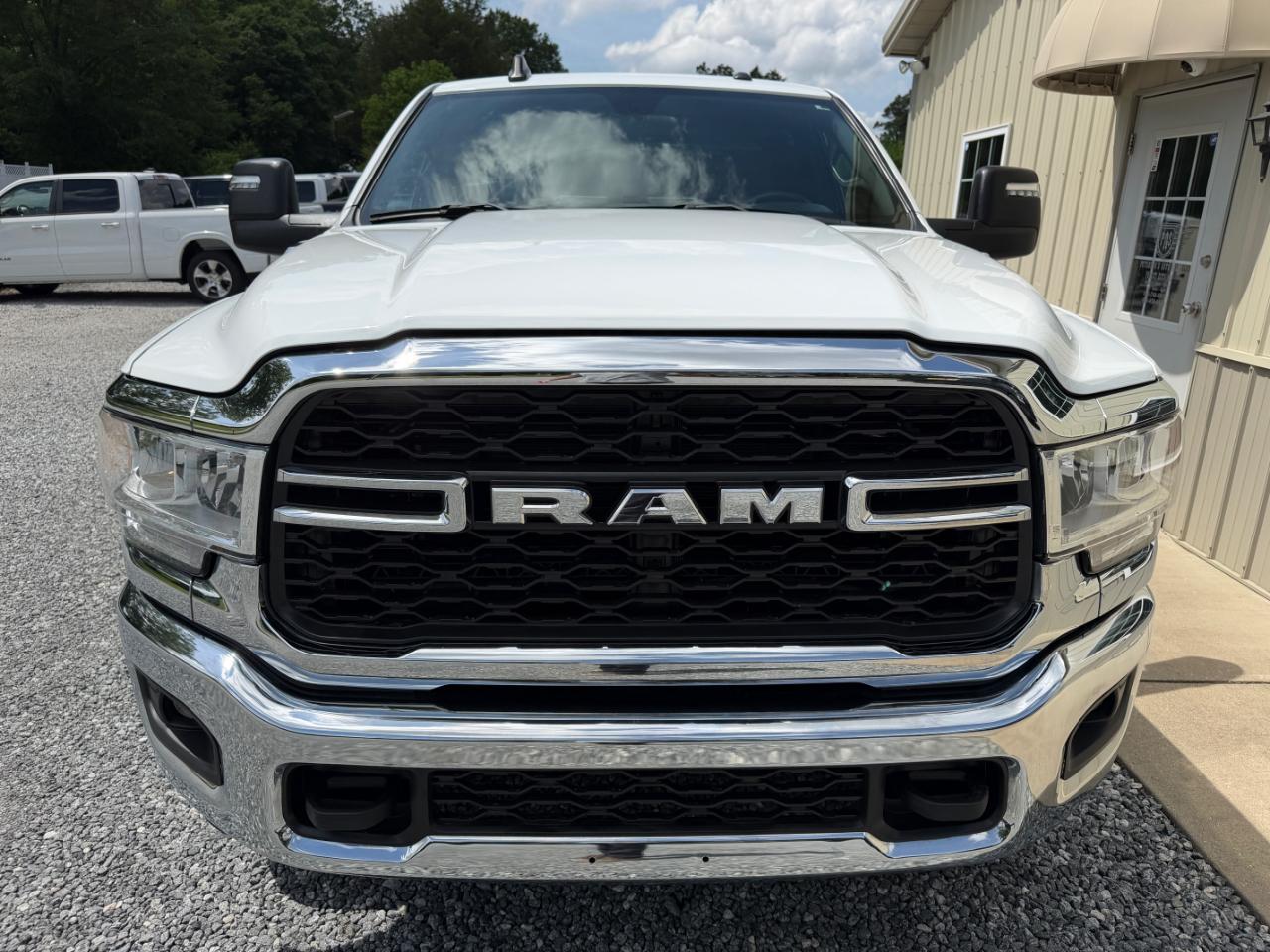 RAM 2500 Tradesman Crew Cab LWB 4WD 2024