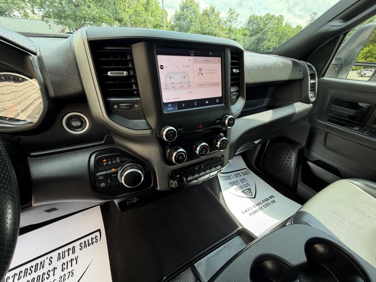 RAM 2500 Tradesman Crew Cab LWB 4WD 2024