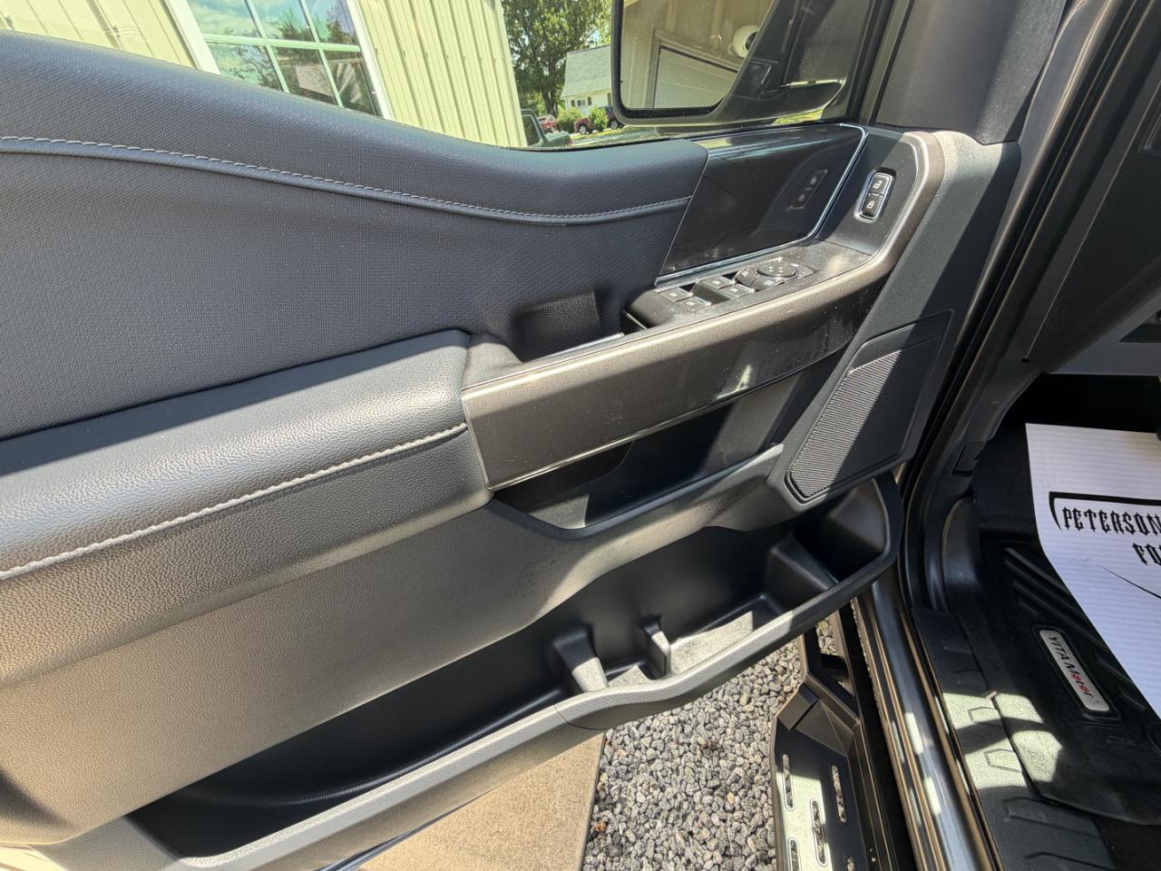 Ford F-150 XLT SuperCrew 4WD 2022