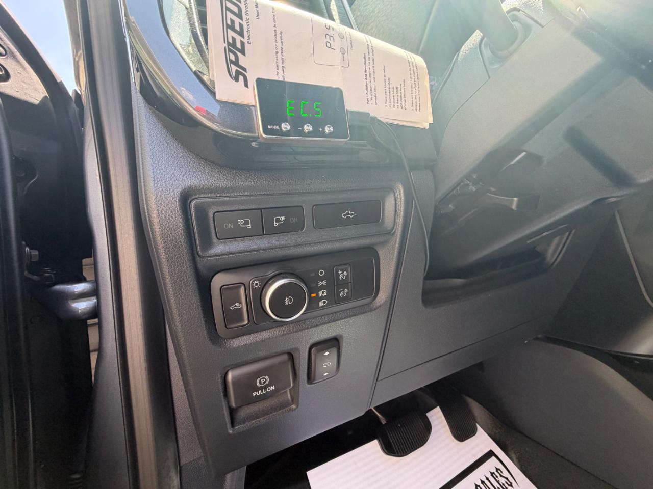 Ford F-150 XLT SuperCrew 4WD 2022