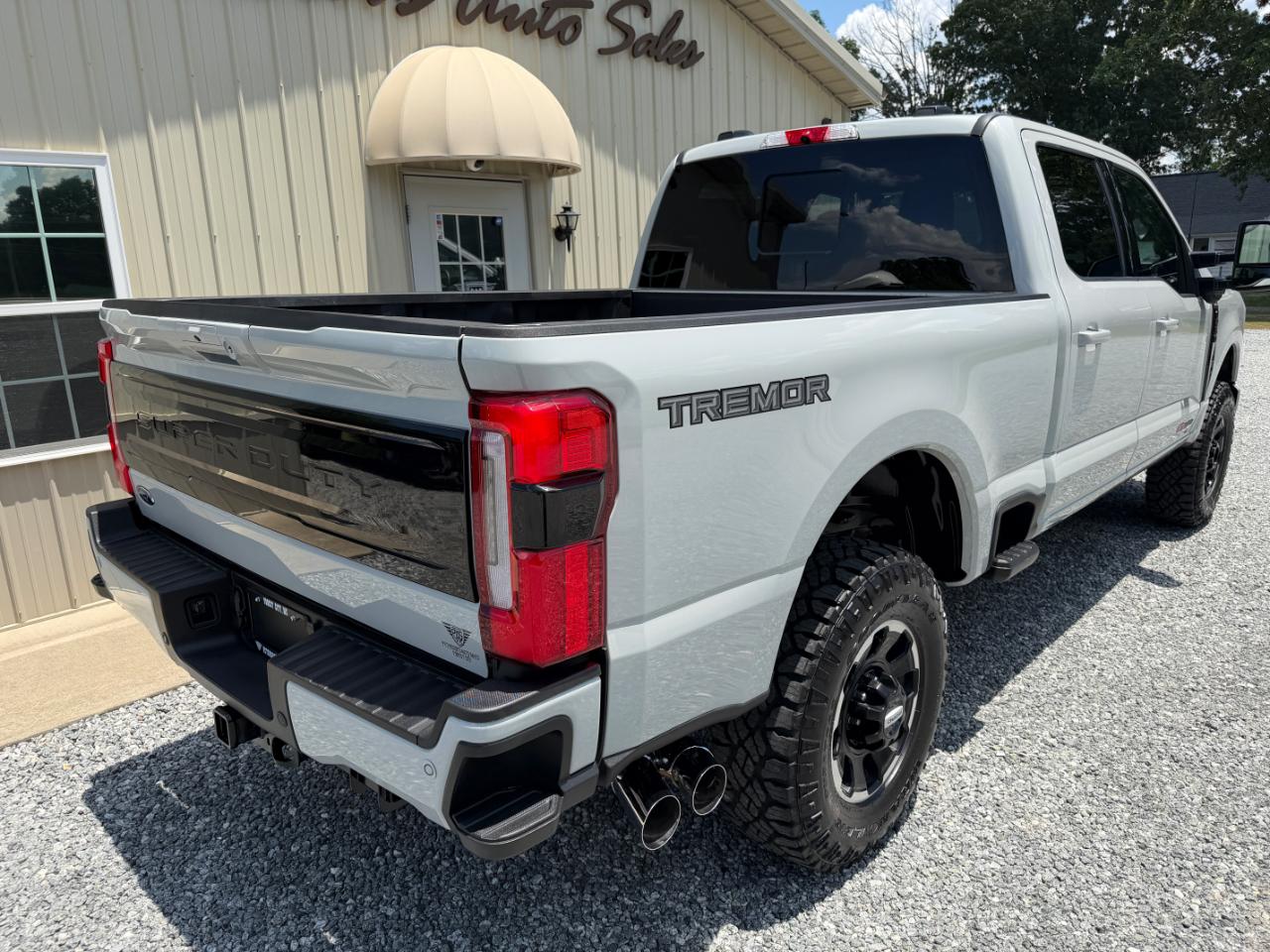 Ford F-250 SD Platinum Crew Cab 4WD 2025