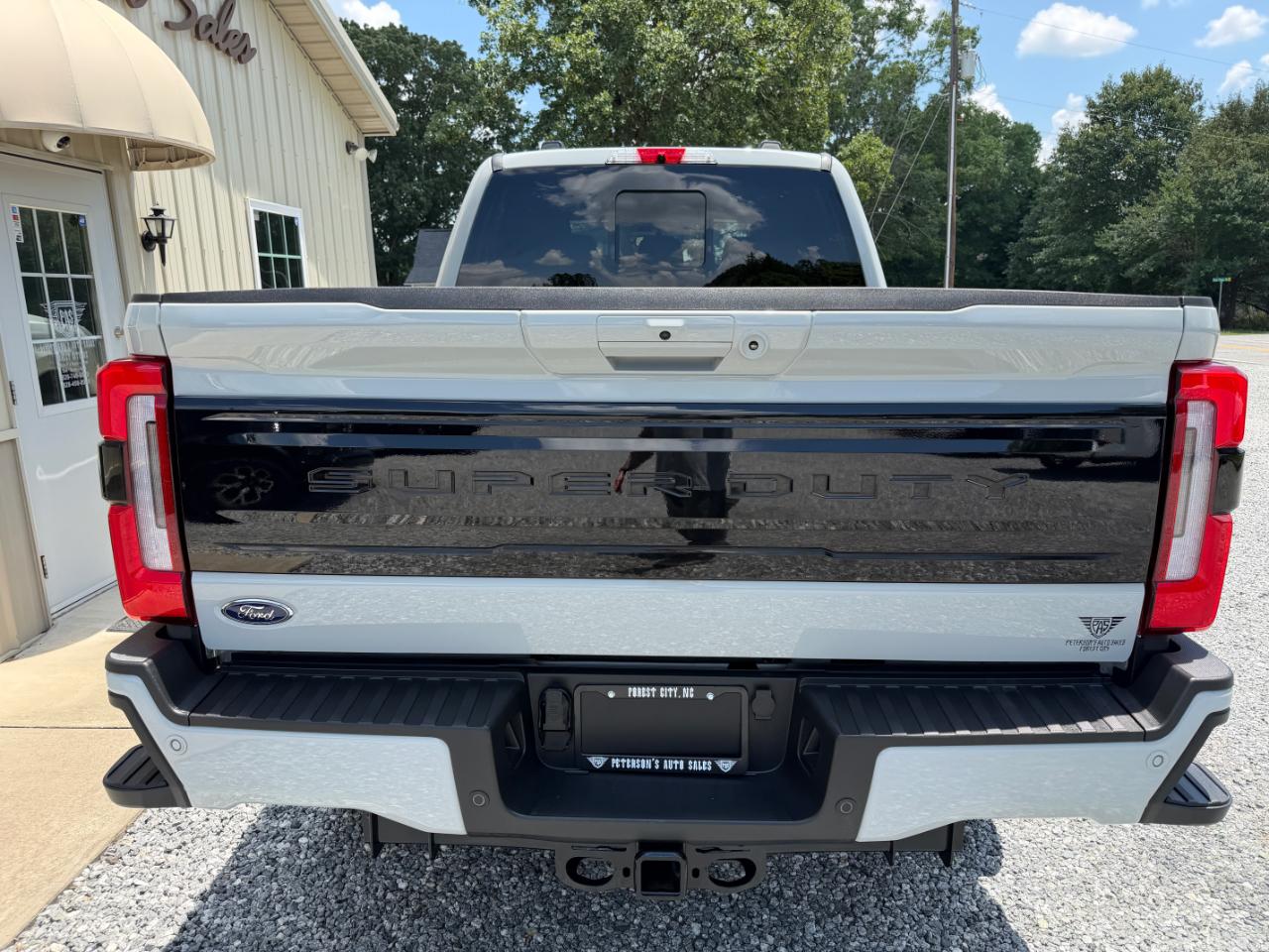 Ford F-250 SD Platinum Crew Cab 4WD 2025