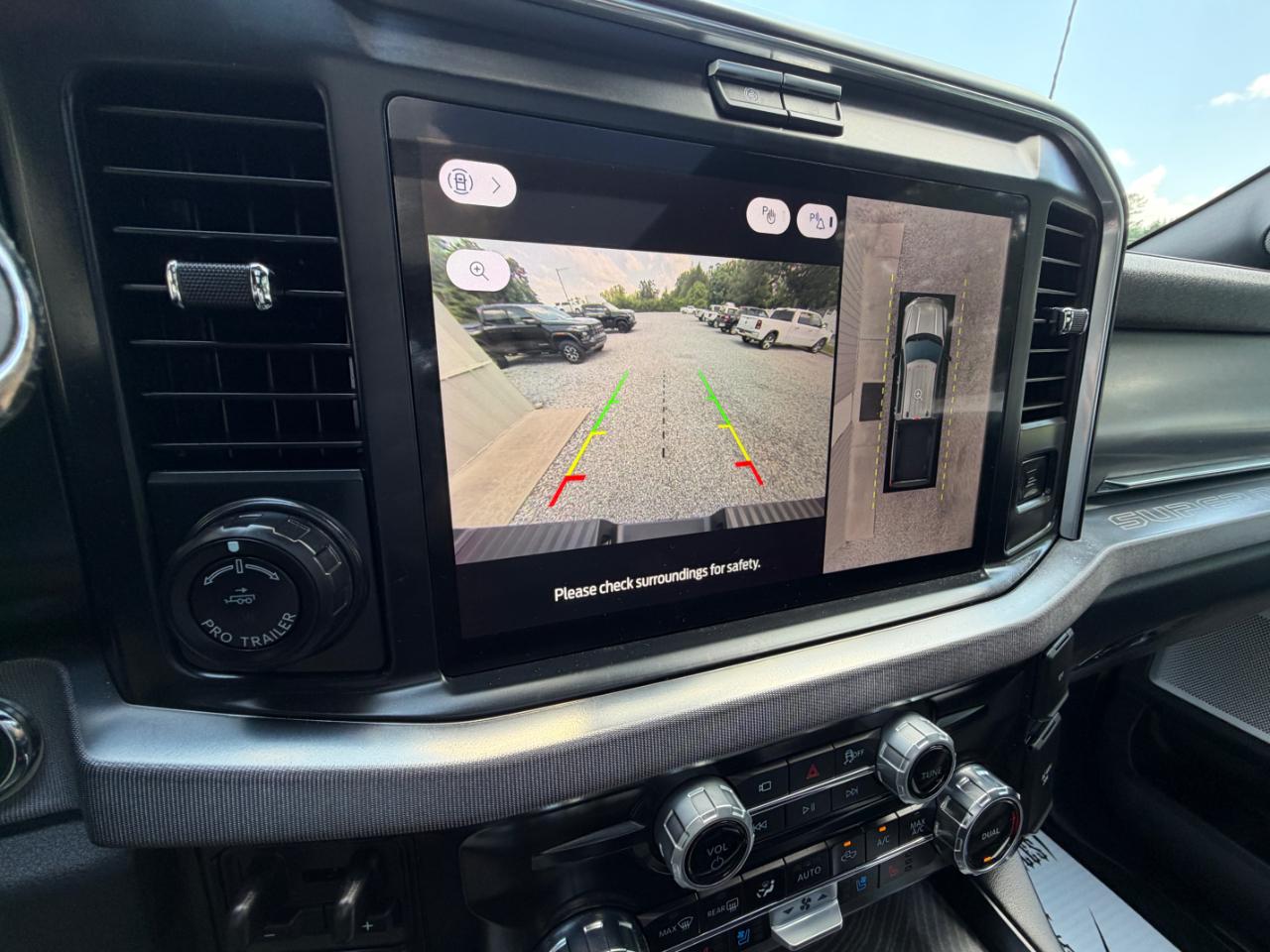 Ford F-250 SD Platinum Crew Cab 4WD 2025