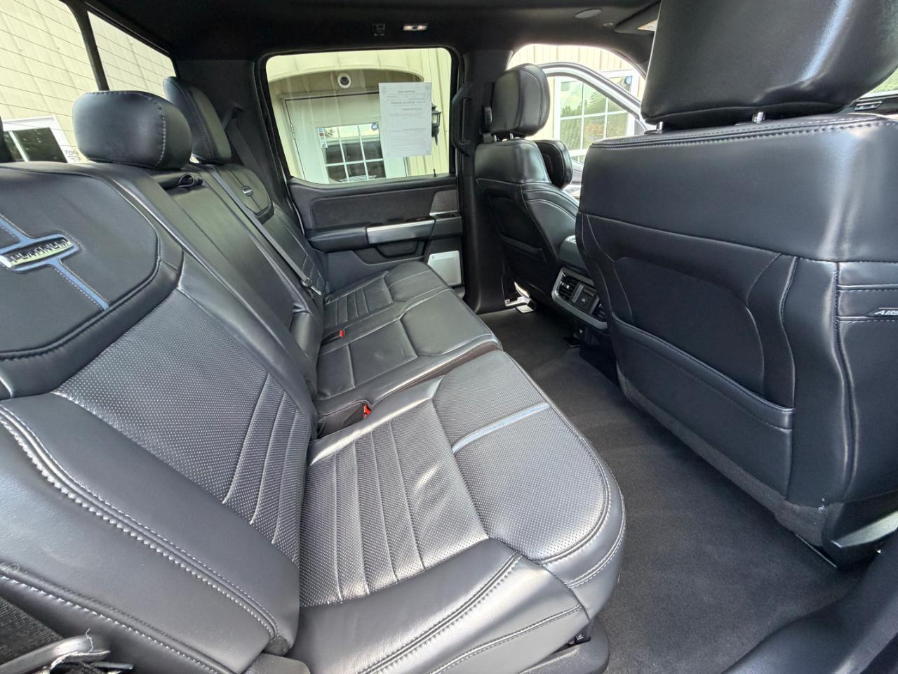 Ford F-250 SD Platinum Crew Cab 4WD 2025