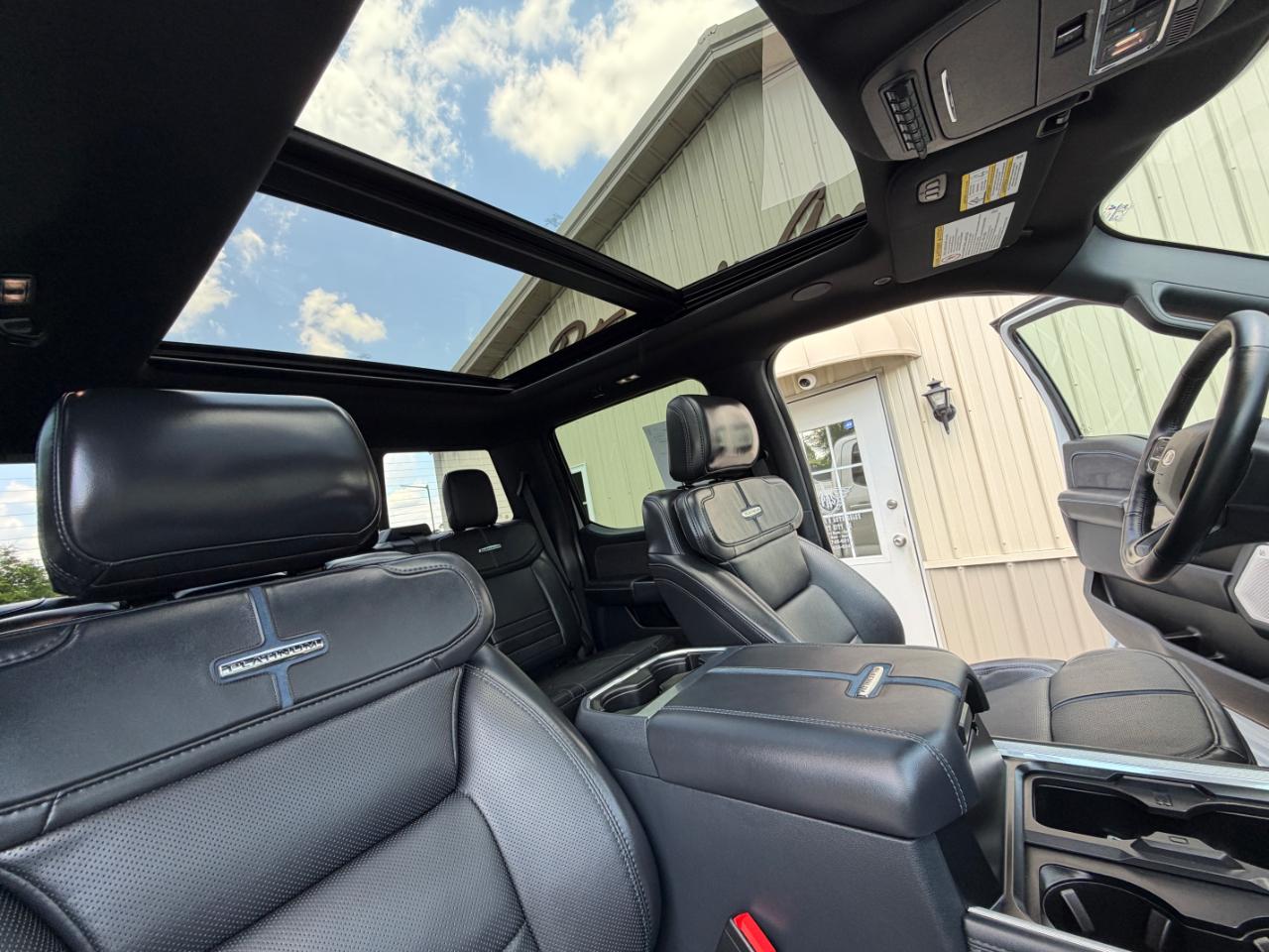 Ford F-250 SD Platinum Crew Cab 4WD 2025