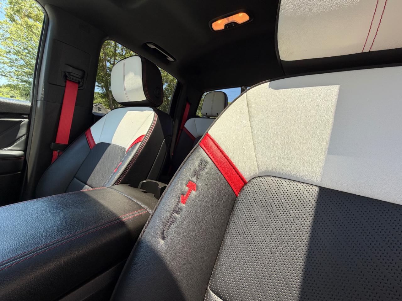GMC Canyon AT4X Crew Cab 4WD 2025