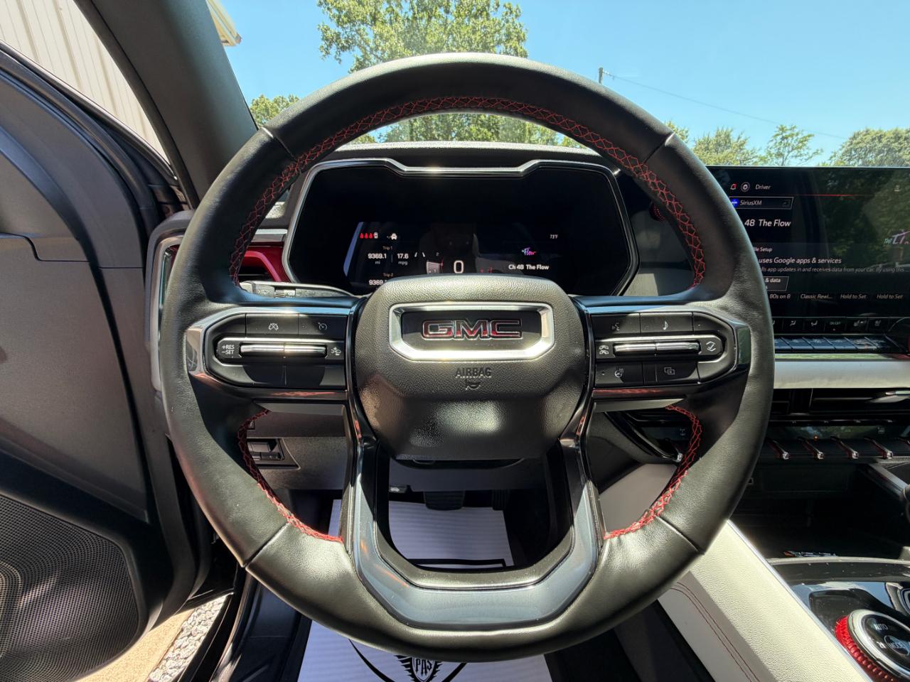 GMC Canyon AT4X Crew Cab 4WD 2025