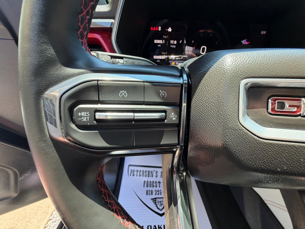 GMC Canyon AT4X Crew Cab 4WD 2025