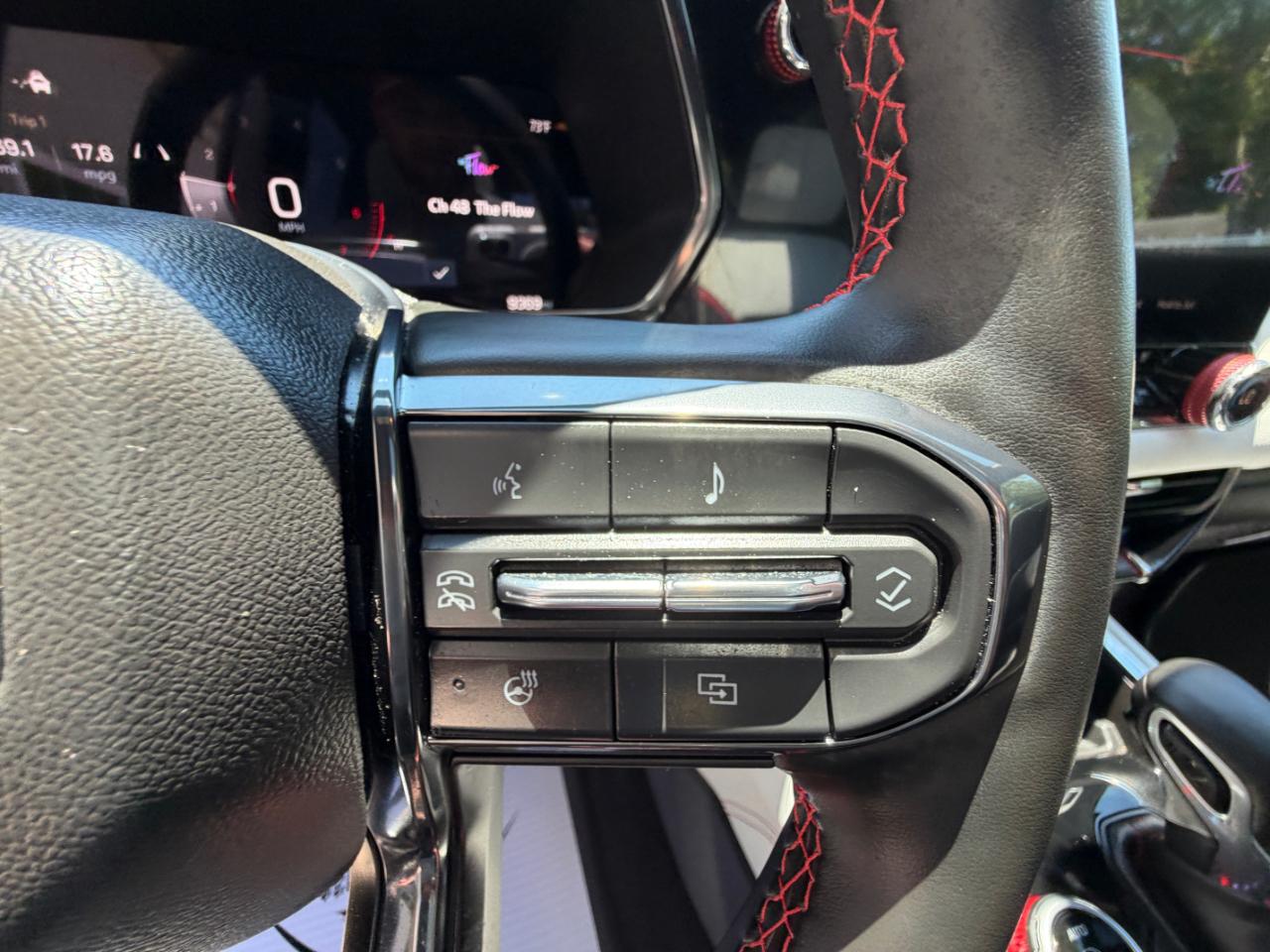 GMC Canyon AT4X Crew Cab 4WD 2025