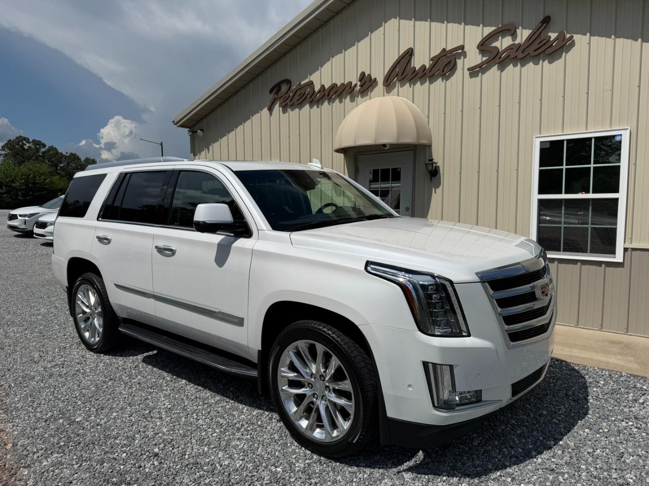 Cadillac Escalade 4WD 4dr Luxury 2019