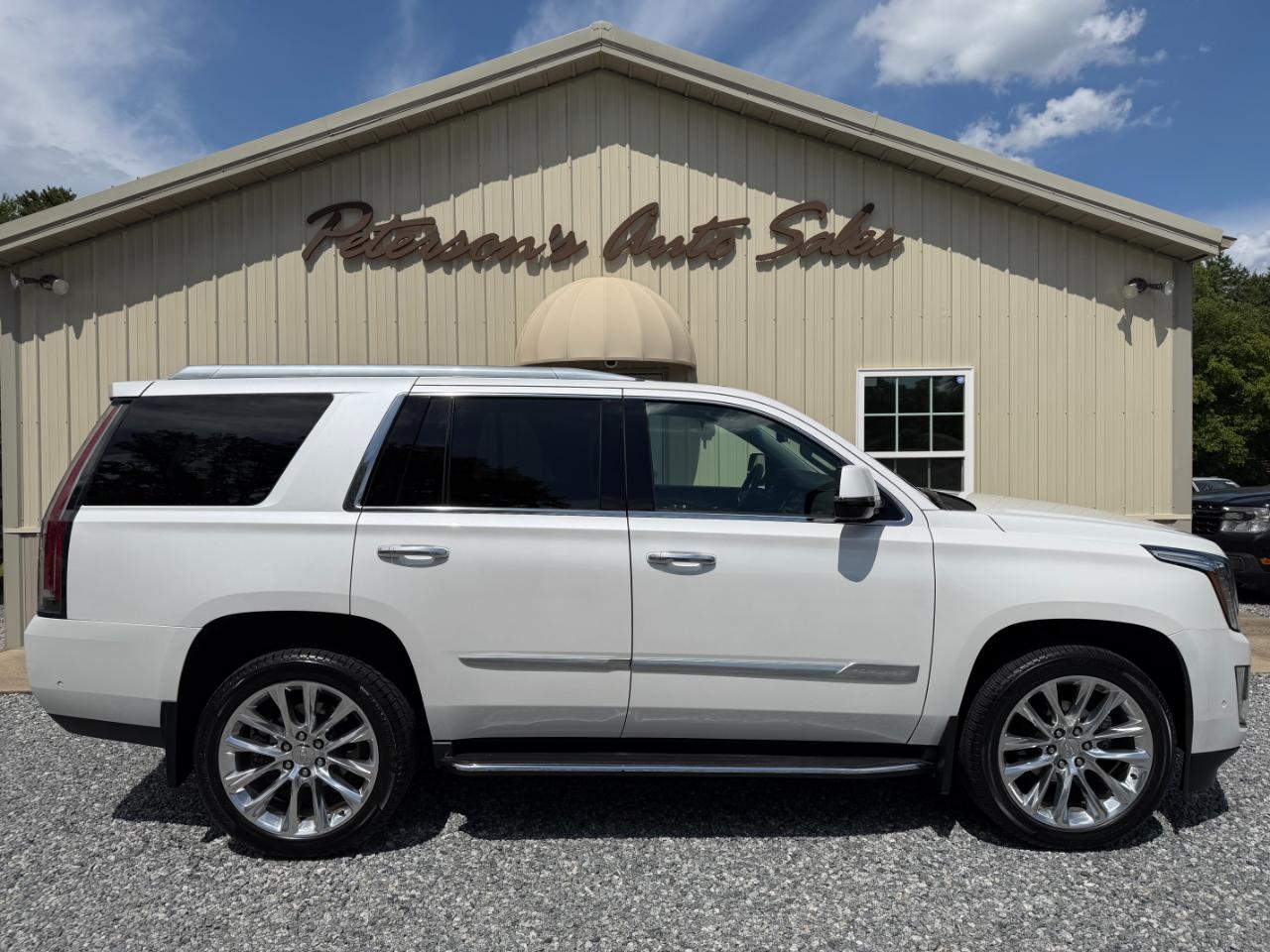 Cadillac Escalade 4WD 4dr Luxury 2019