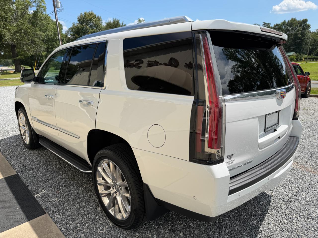 Cadillac Escalade 4WD 4dr Luxury 2019