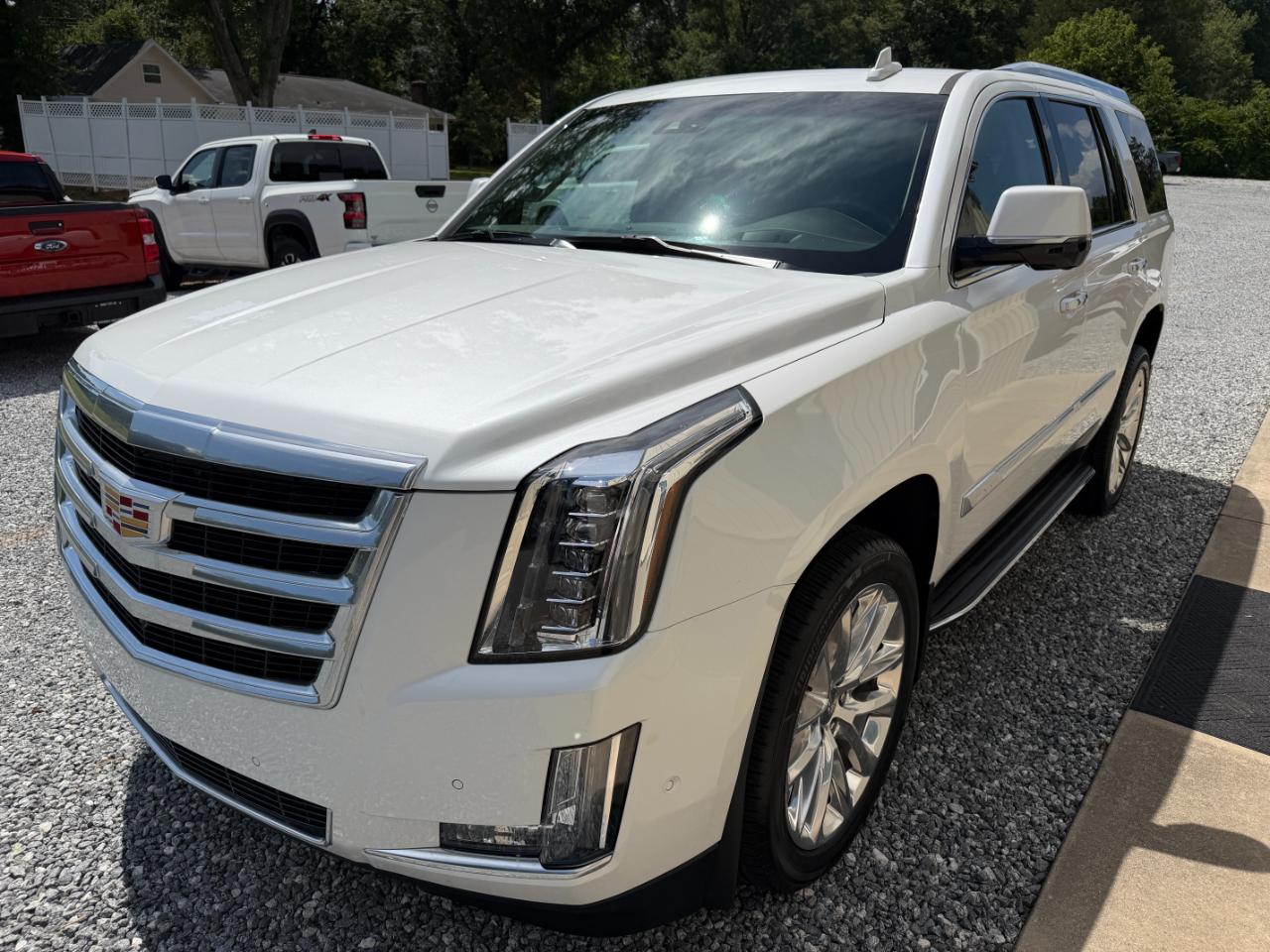 Cadillac Escalade 4WD 4dr Luxury 2019