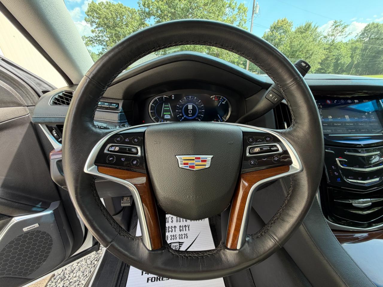 Cadillac Escalade 4WD 4dr Luxury 2019