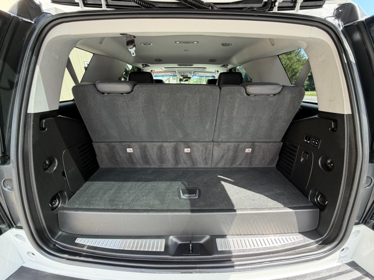 Cadillac Escalade 4WD 4dr Luxury 2019