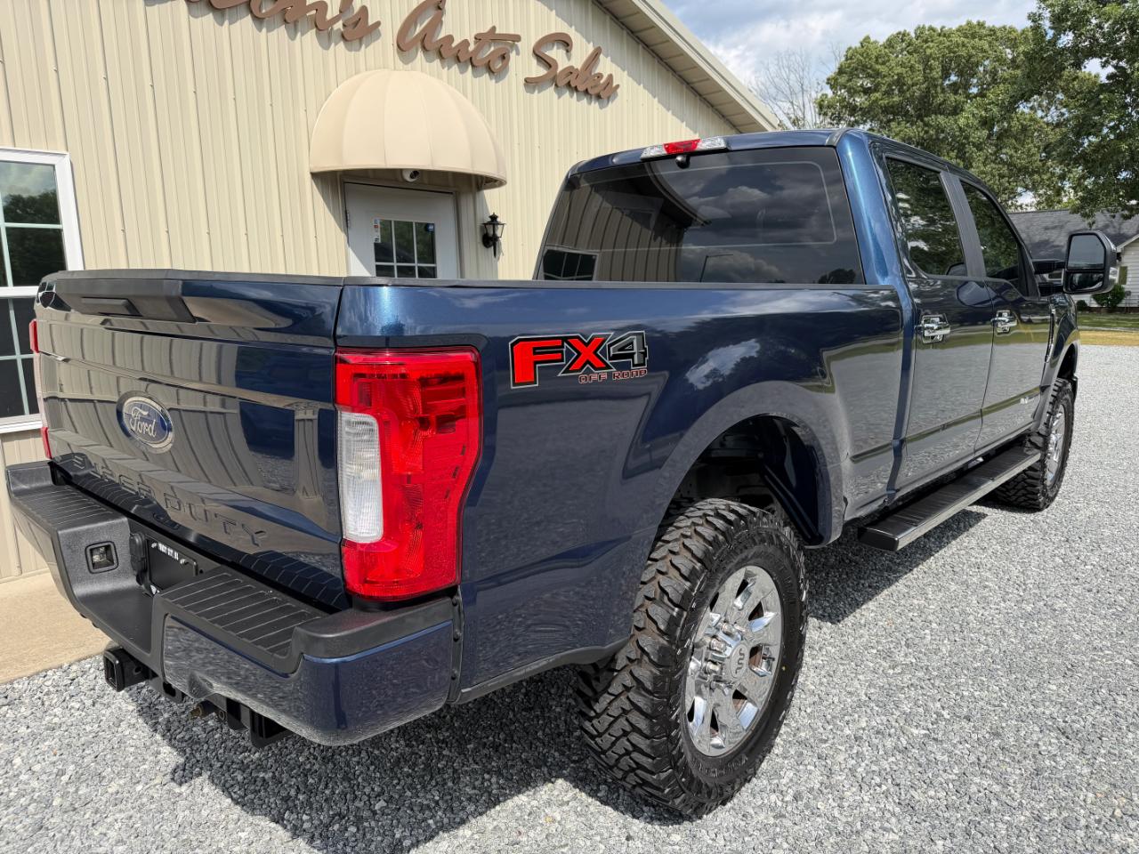 Ford F-250 SD XL Crew Cab Short Bed 4WD 2017