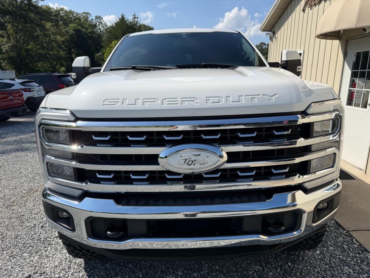 Ford F-250 SD Lariat Crew Cab 4WD 2023