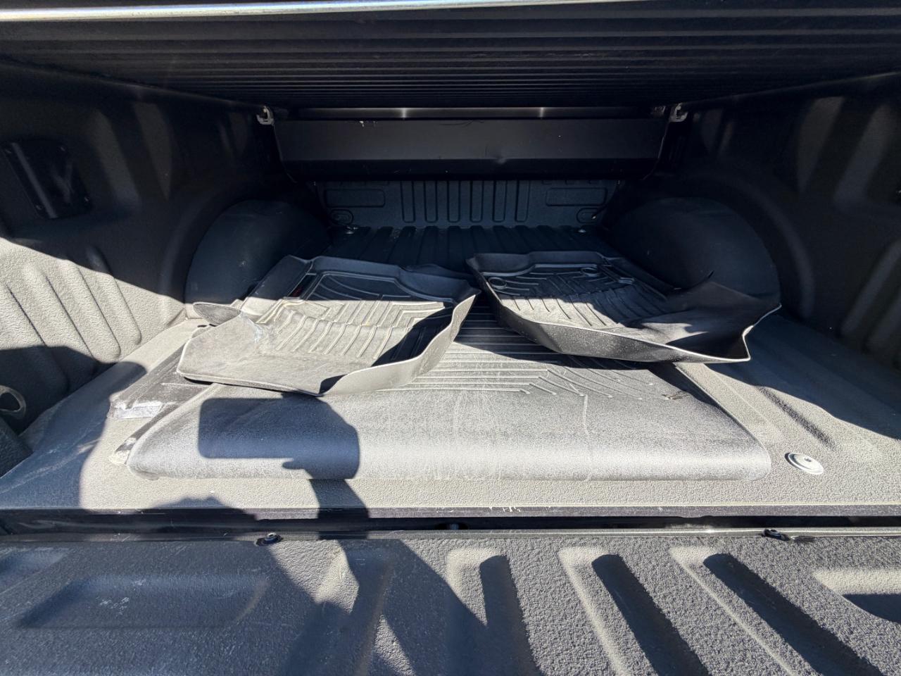 Ford F-150 4WD SuperCrew 145" Platinum 2015