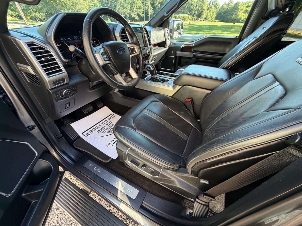 Ford F-150 4WD SuperCrew 145" Platinum 2015