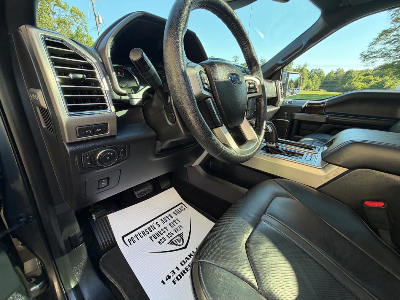 Ford F-150 4WD SuperCrew 145" Platinum 2015