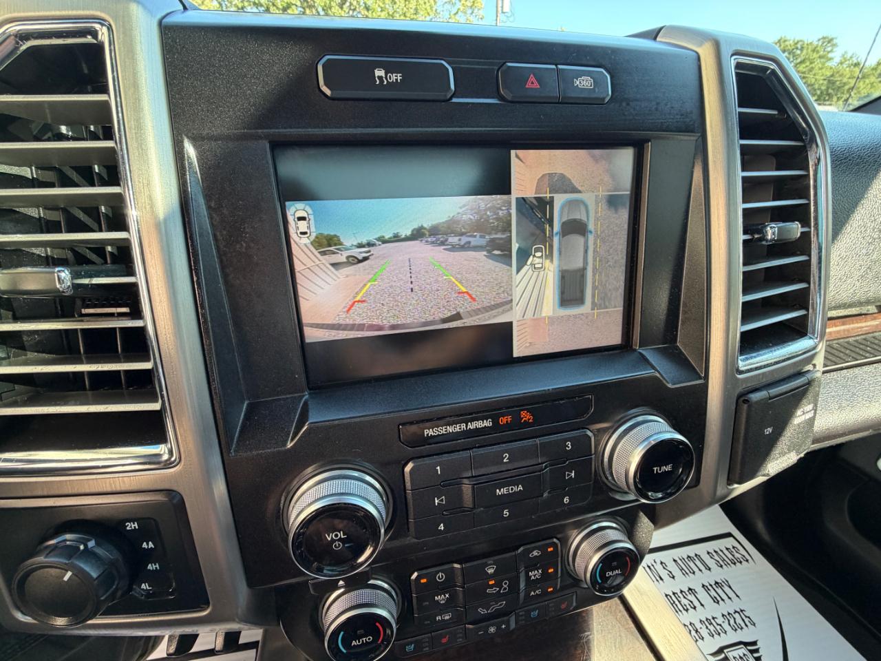 Ford F-150 4WD SuperCrew 145" Platinum 2015
