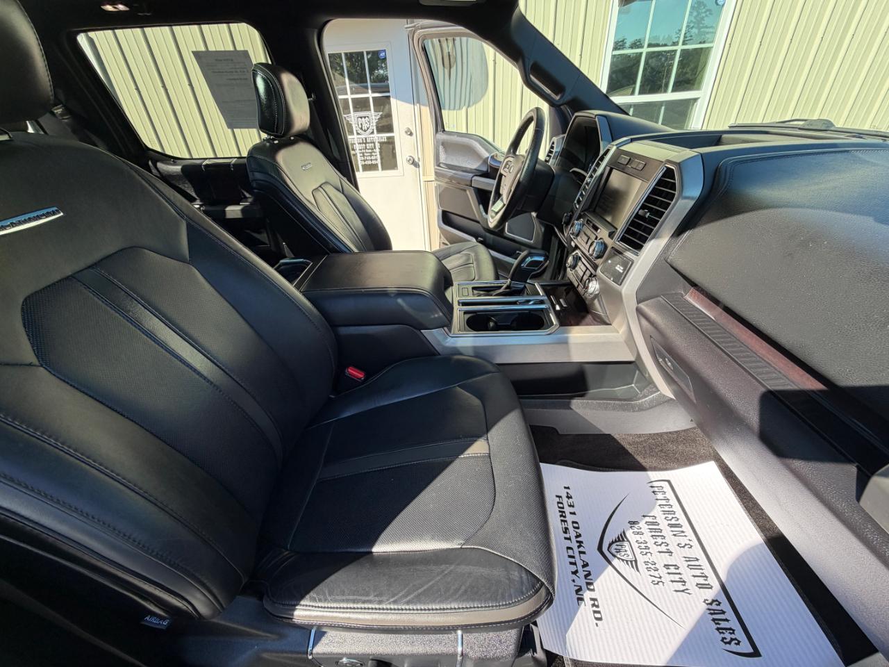Ford F-150 4WD SuperCrew 145" Platinum 2015