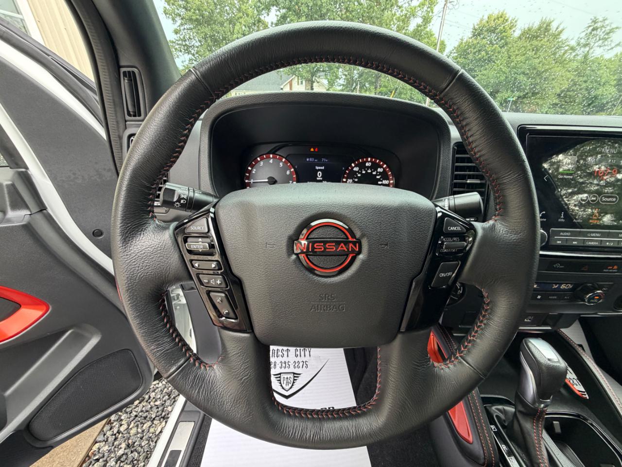 Nissan Frontier PRO-4X Crew Cab 4WD 2023