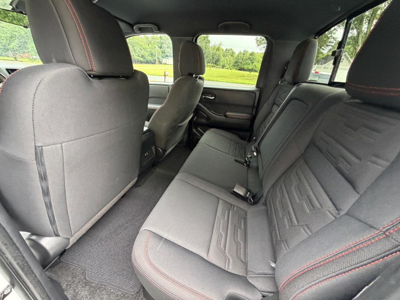 Nissan Frontier PRO-4X Crew Cab 4WD 2023