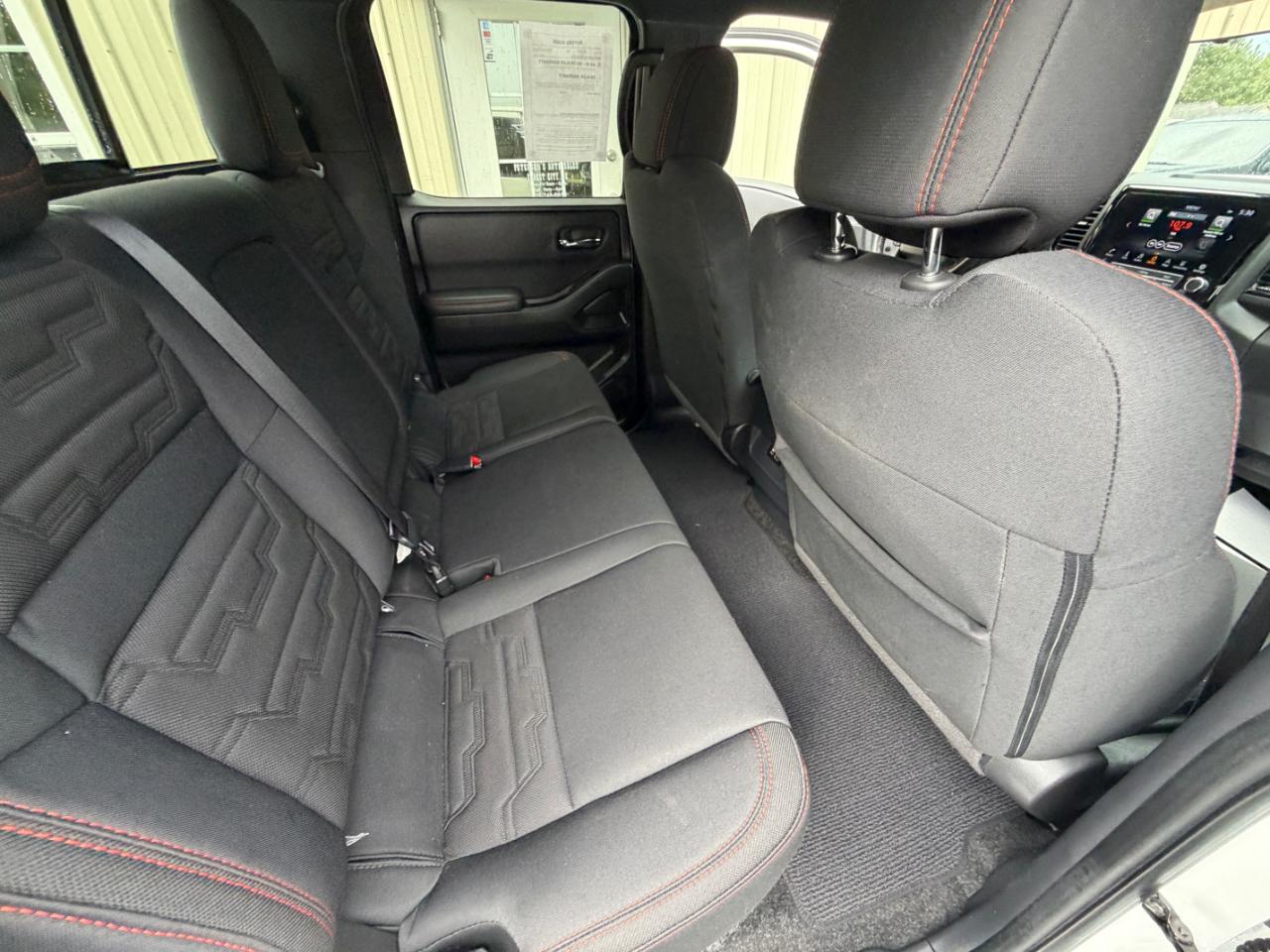 Nissan Frontier PRO-4X Crew Cab 4WD 2023