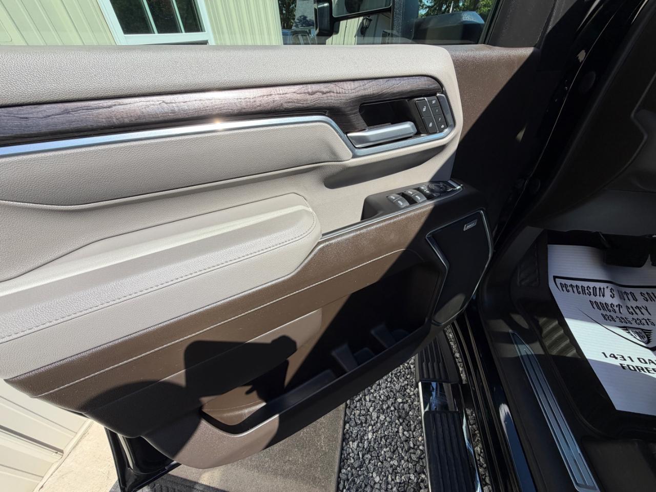 Chevrolet Silverado 2500HD LTZ Crew Cab 4WD 2024
