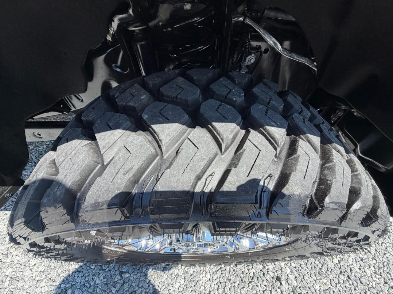 Ford F-250 SD XLT Crew Cab Short Bed 4WD 2025