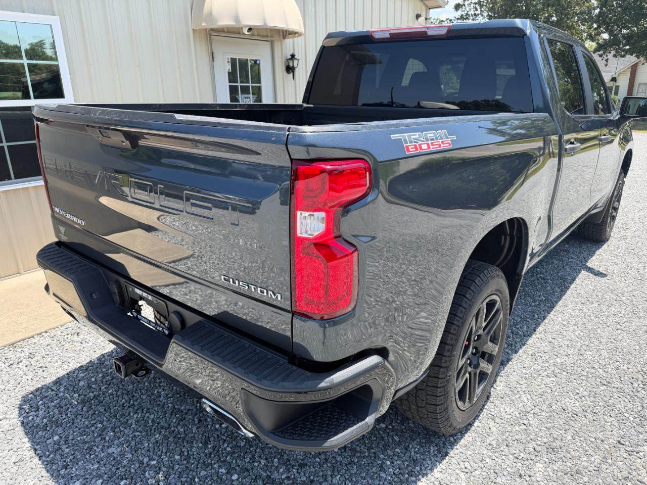 Chevrolet Silverado 1500 4WD Crew Cab 147" Custom Trail Boss 2021