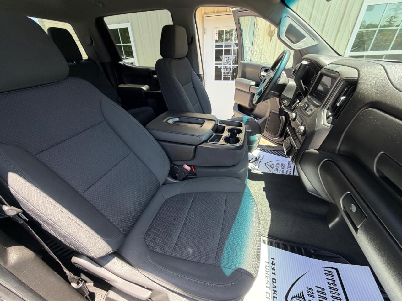 Chevrolet Silverado 1500 4WD Crew Cab 147" Custom Trail Boss 2021