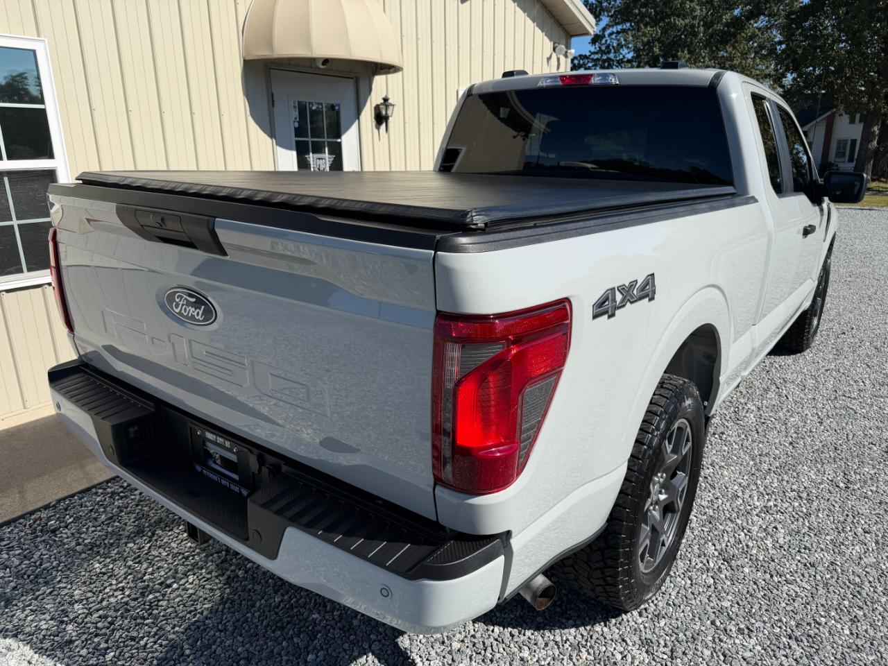 Ford F-150 STX 4WD SuperCab 6.5' Box 2024