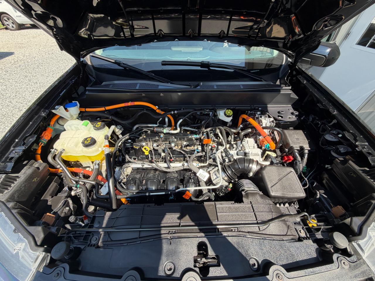 Ford Maverick Lariat FWD SuperCrew 2024