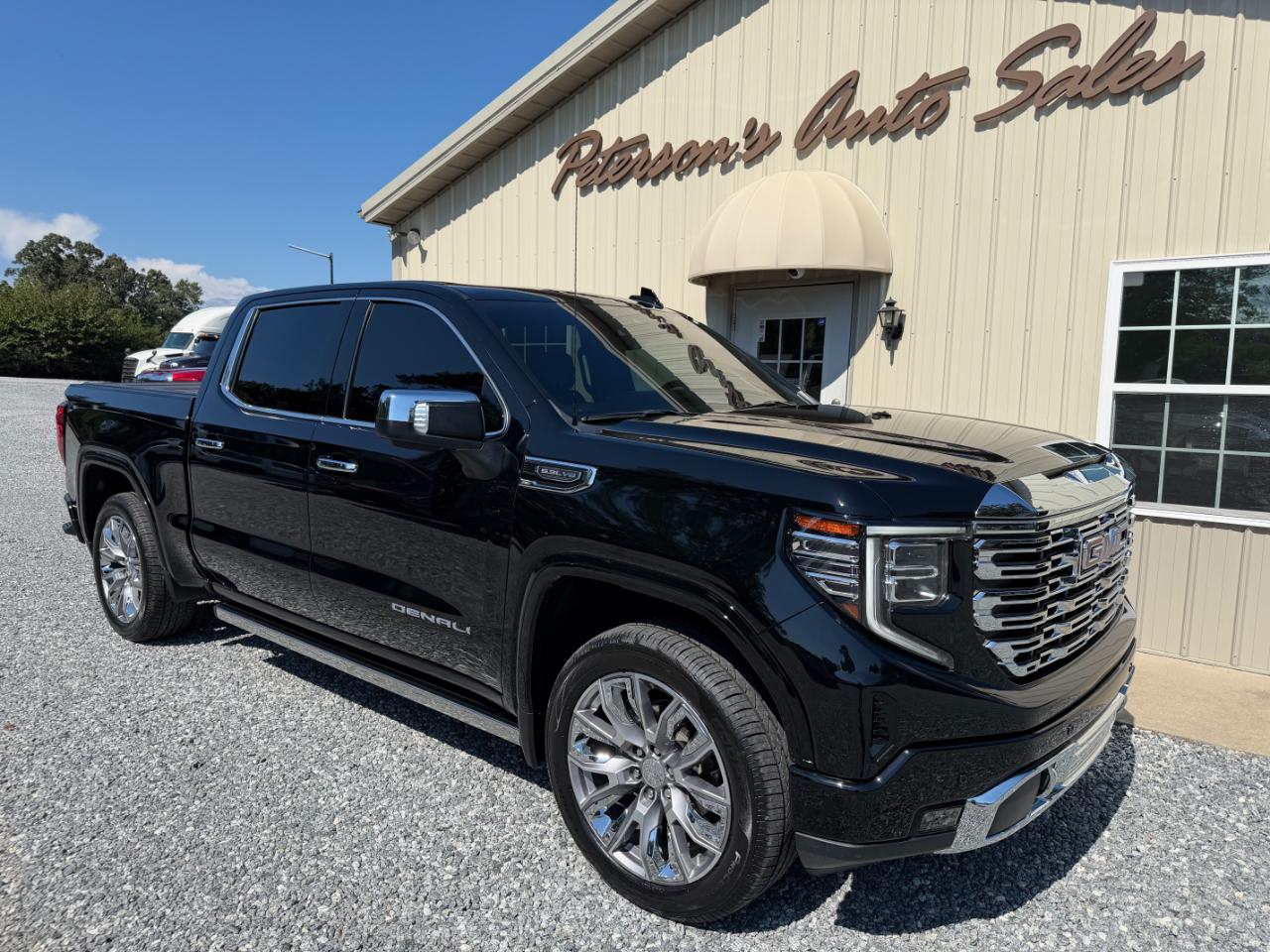 GMC Sierra 1500 Denali Crew Cab Short Box 4WD 2024