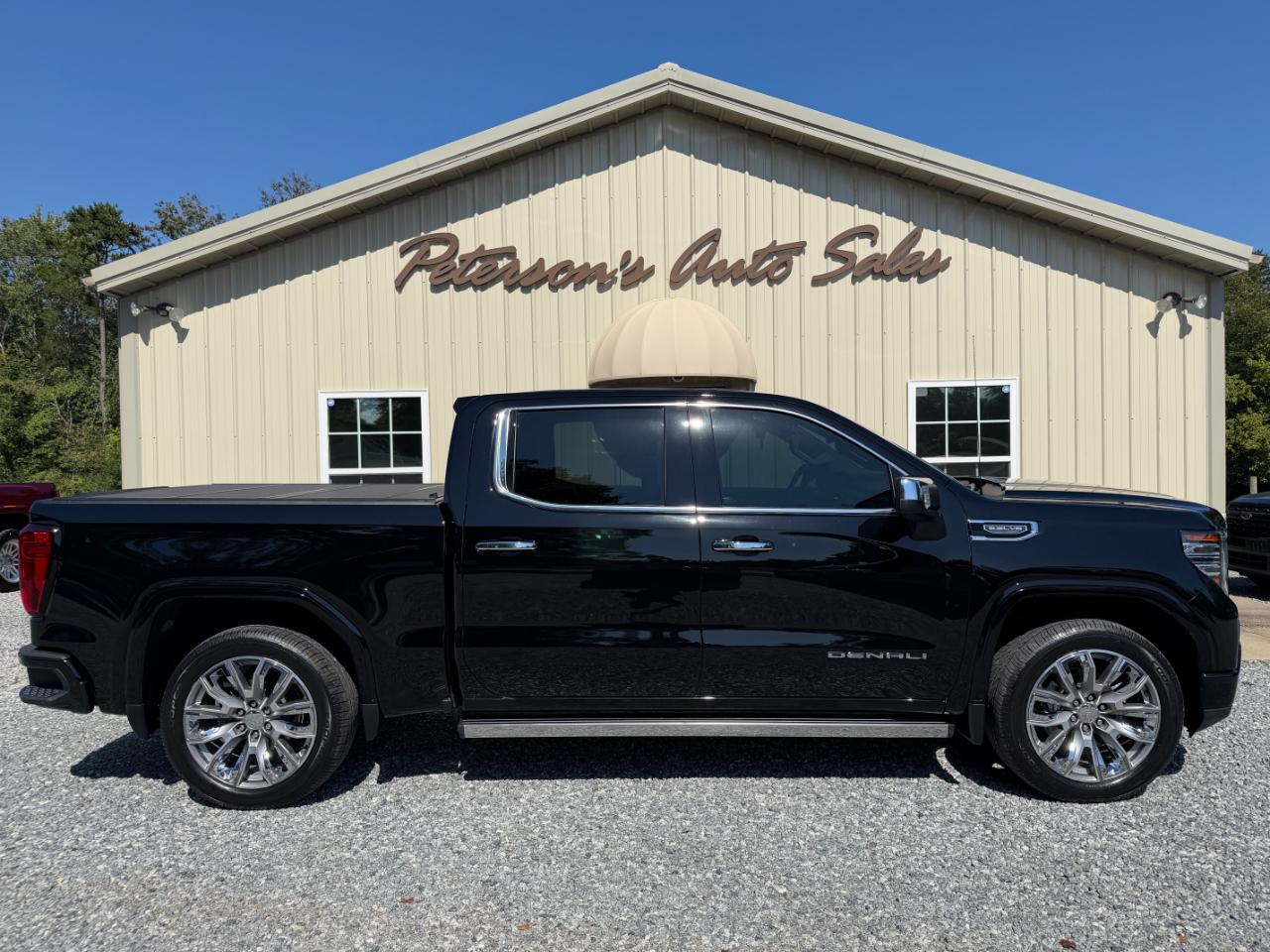 GMC Sierra 1500 Denali Crew Cab Short Box 4WD 2024