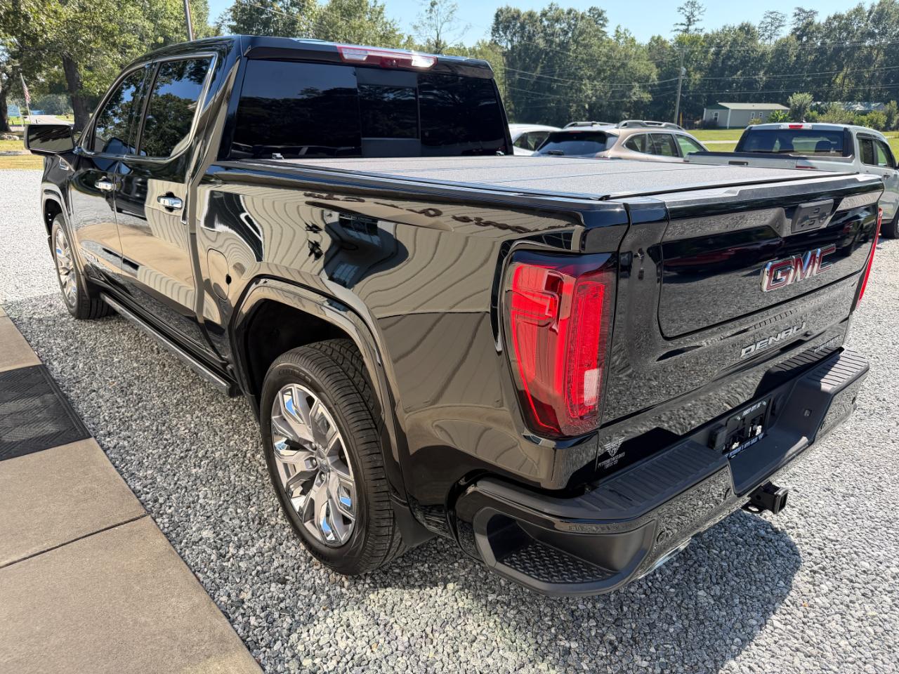 GMC Sierra 1500 Denali Crew Cab Short Box 4WD 2024