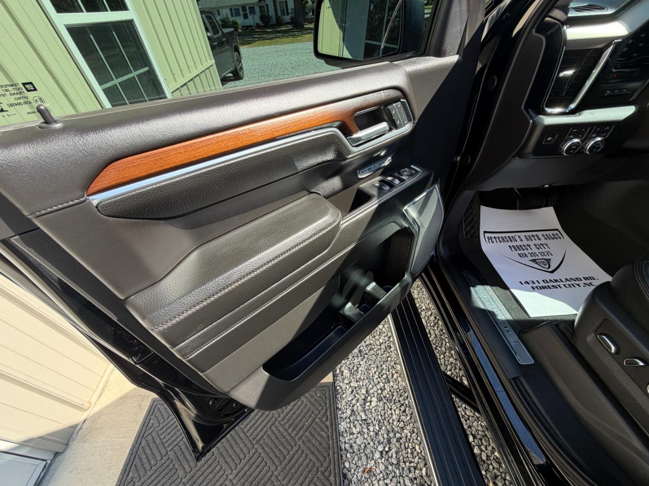 GMC Sierra 1500 Denali Crew Cab Short Box 4WD 2024