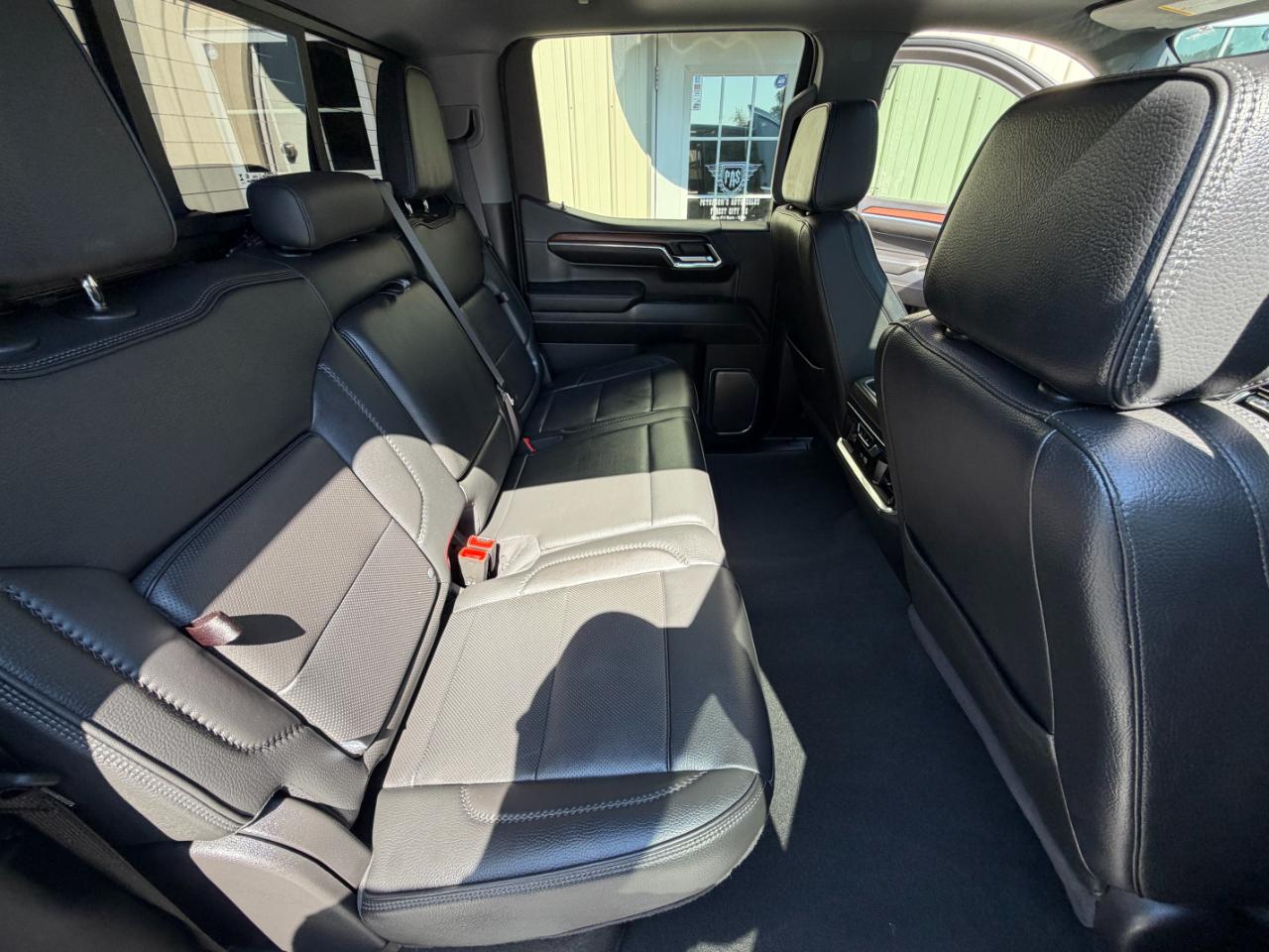 GMC Sierra 1500 Denali Crew Cab Short Box 4WD 2024