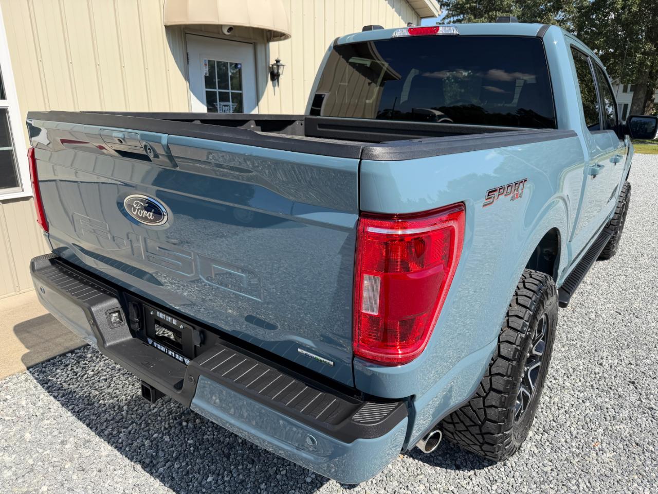Ford F-150 XLT SuperCrew 5.5-ft. Bed 4WD 2023