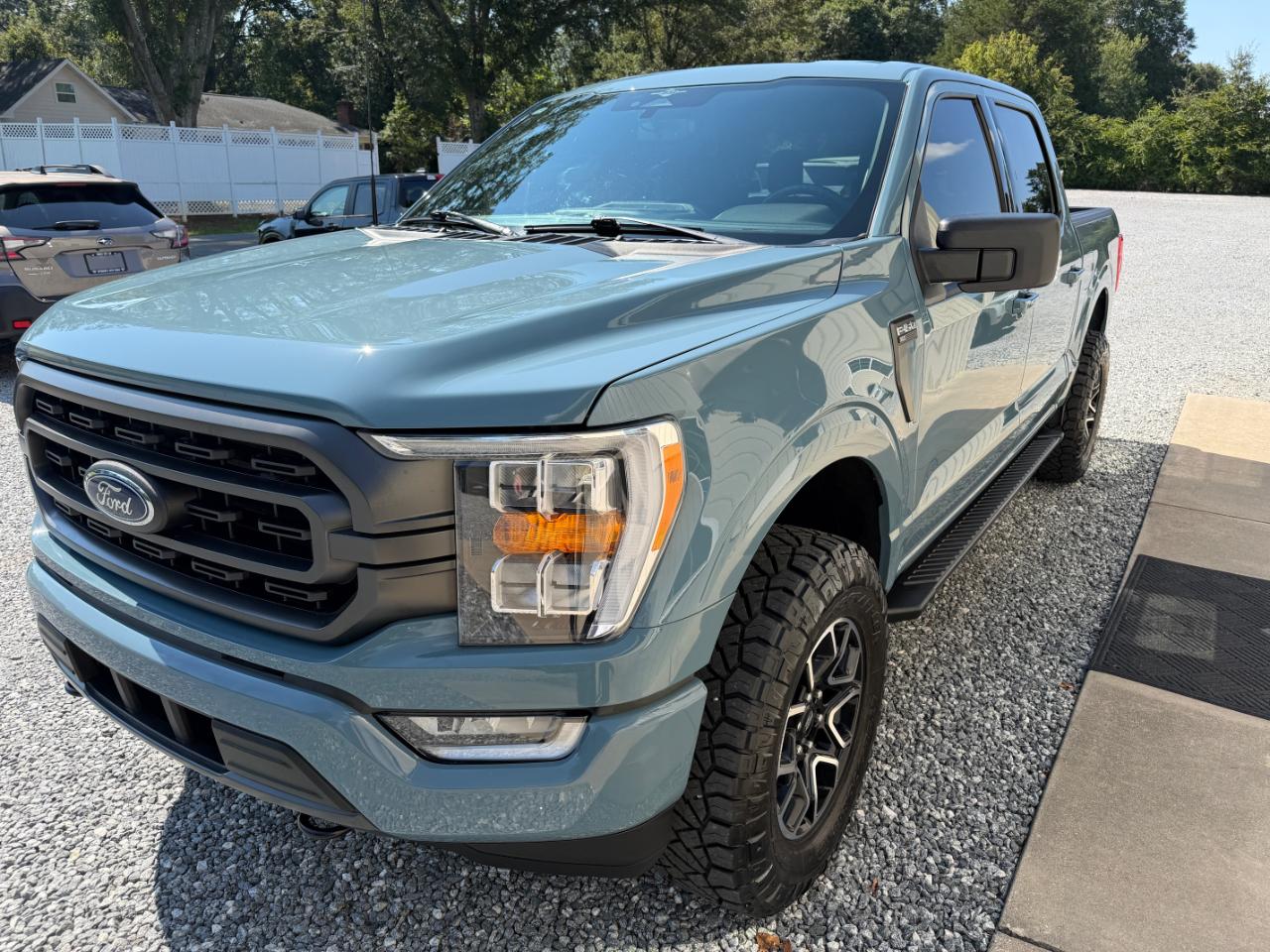 Ford F-150 XLT SuperCrew 5.5-ft. Bed 4WD 2023