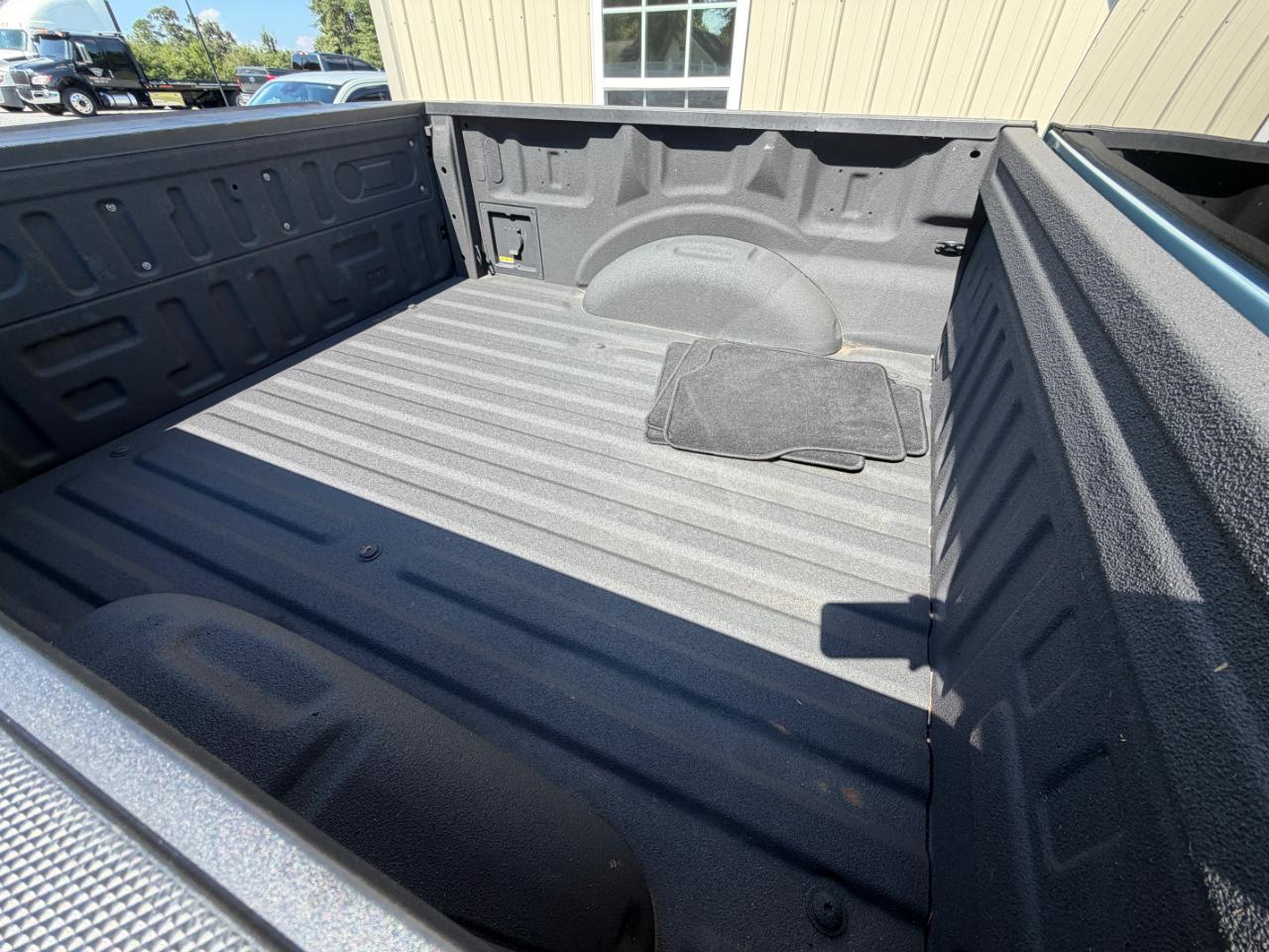 Ford F-150 XLT SuperCrew 5.5-ft. Bed 4WD 2023