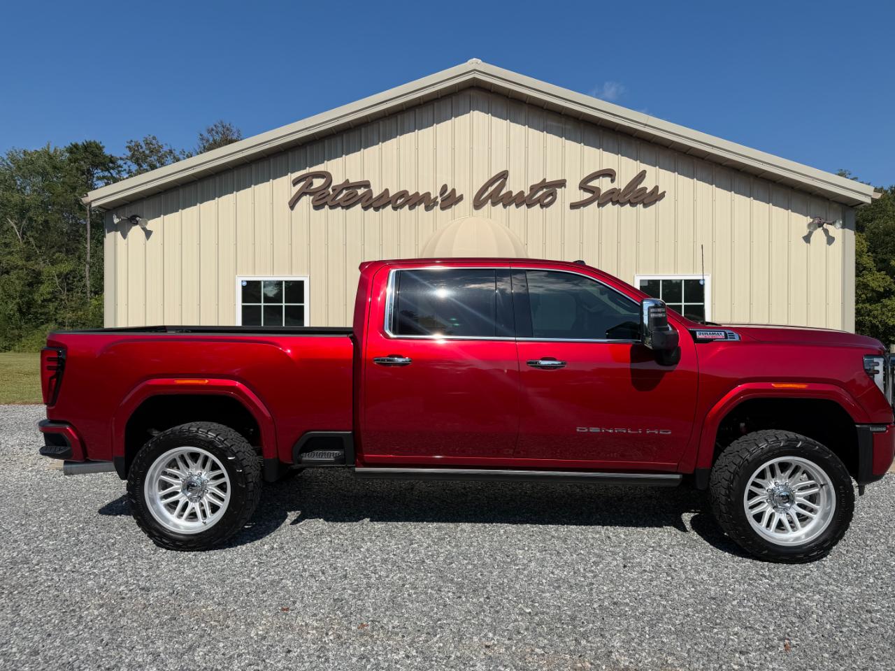 GMC Sierra 2500HD 4WD Crew Cab 159" Denali 2024