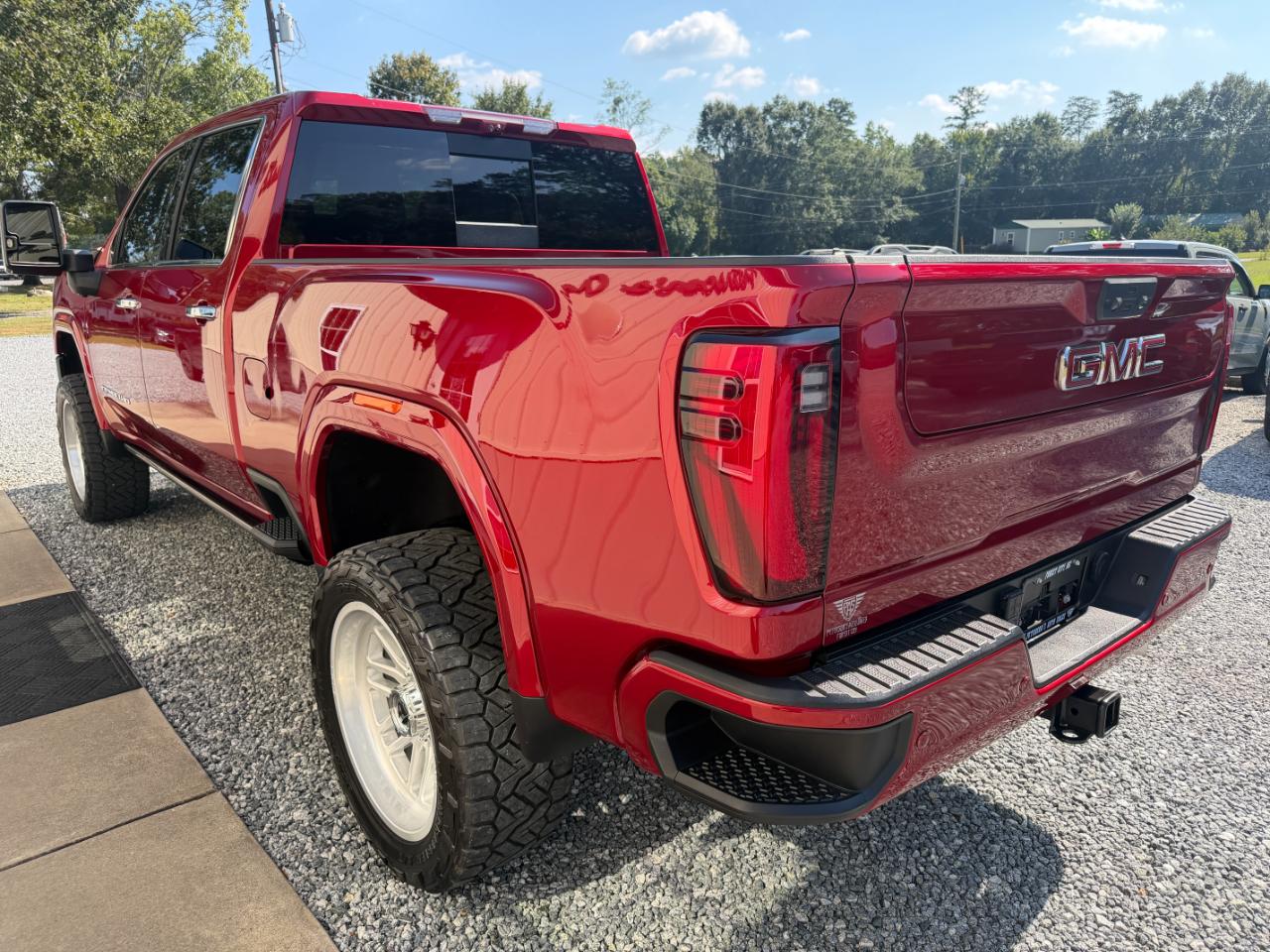 GMC Sierra 2500HD 4WD Crew Cab 159" Denali 2024