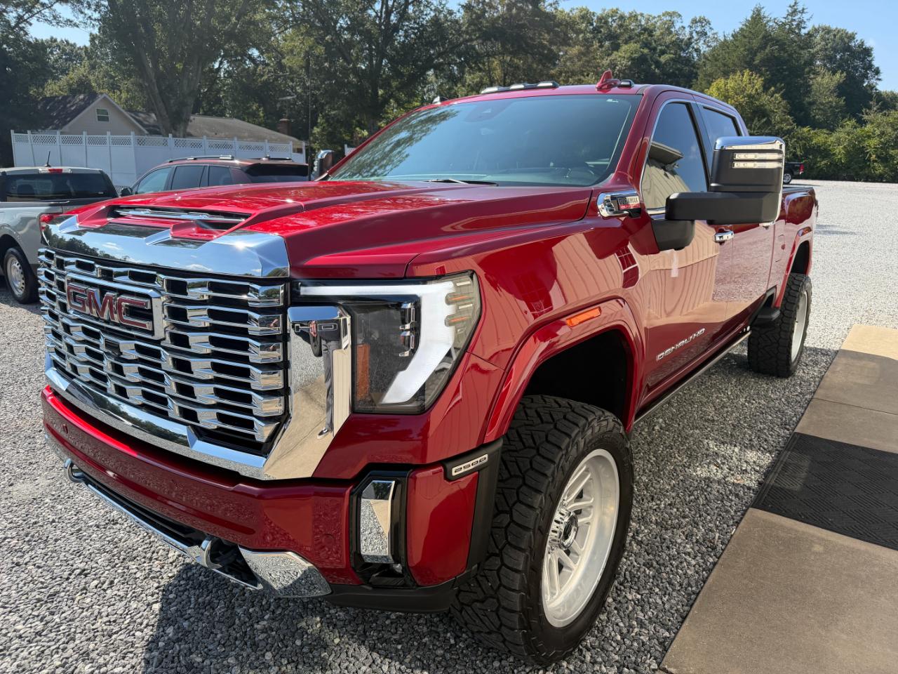 GMC Sierra 2500HD 4WD Crew Cab 159" Denali 2024
