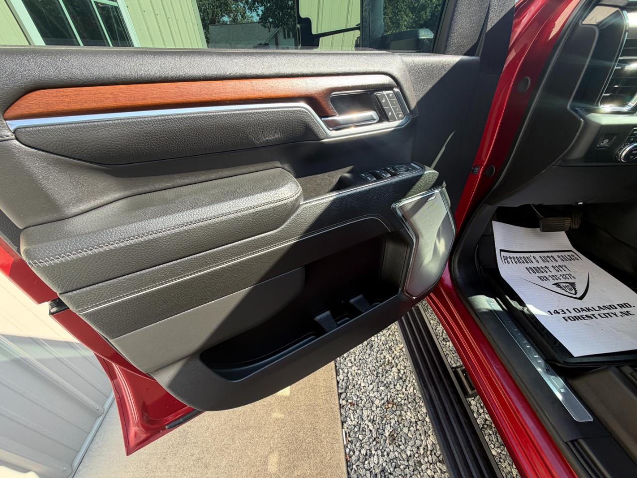 GMC Sierra 2500HD 4WD Crew Cab 159" Denali 2024