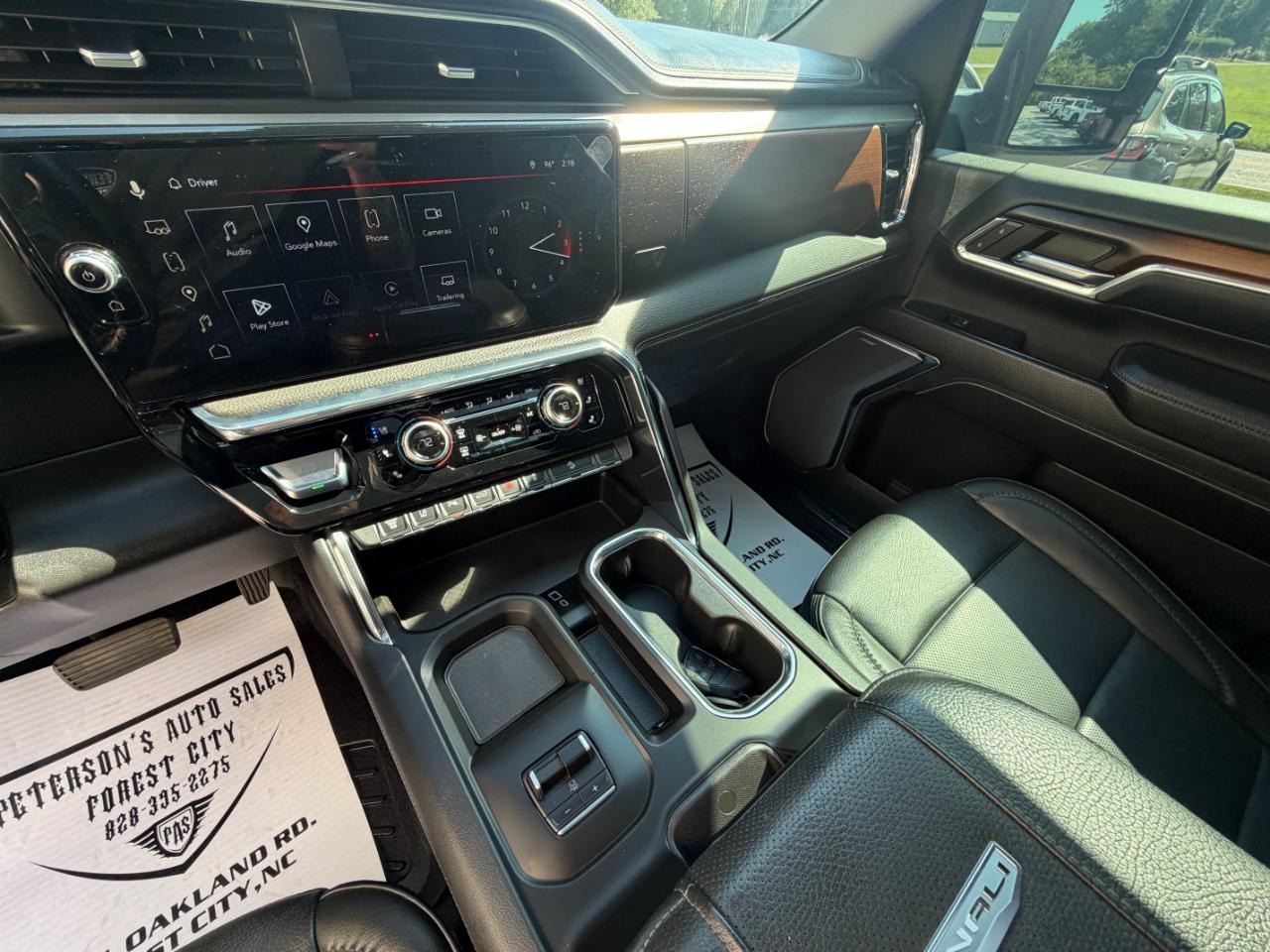 GMC Sierra 2500HD 4WD Crew Cab 159" Denali 2024